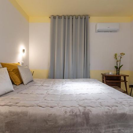 Teatro Toledo 272 Bed and Breakfast Napoli Eksteriør billede